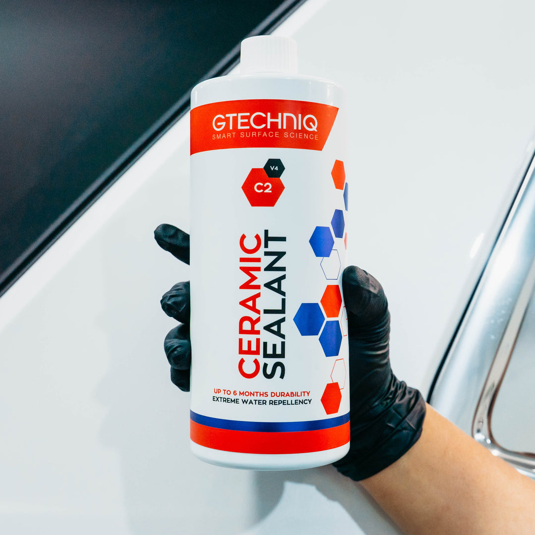 Gtechniq C2V4 Smart Surface Sealant – Quick Ceramic Protection for All Vehicle Surfaces
