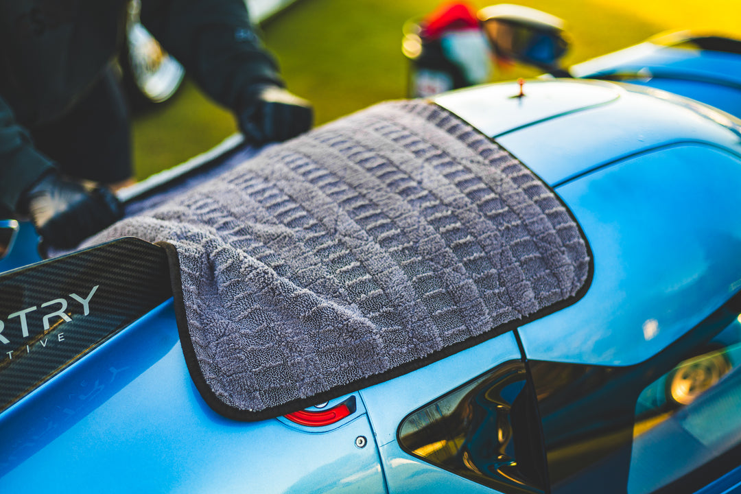 The Gauntlet Drying Towels