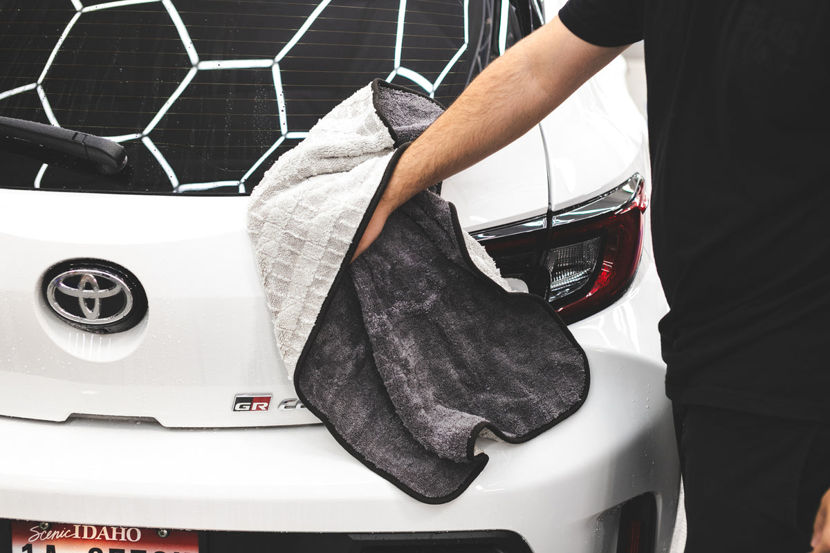 The Gauntlet Drying Towels